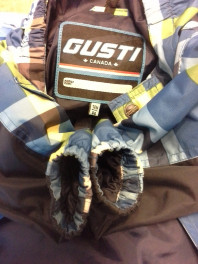 Костюм gusti 3в1 с аксессуарами.