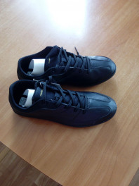 Продам кроссы