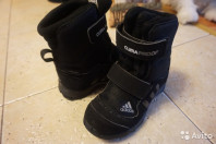 Продам мембранные кроссовки Adidas
