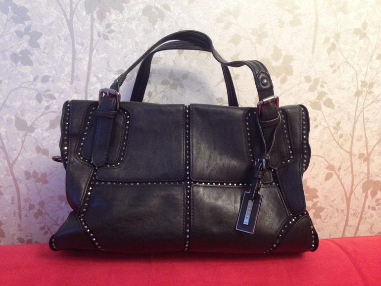 Sisley оригинал в идеальном состоянии. 2500 р.