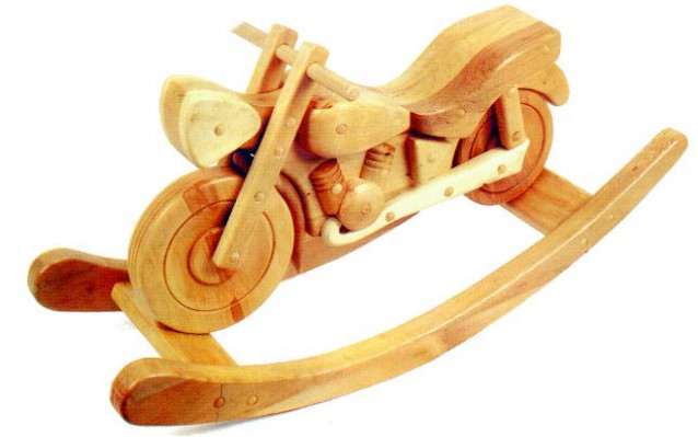 Качалка деревянная для ребенка