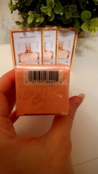 Продам новую  Estee Lauder Pleasures Intense 50ml