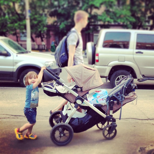 Продаю коляску (для погодок или двойни) из США Baby Jogger City Select за 25000