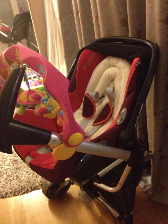 Qunni zapp +maxi cosi cabriofix +famaly fix
