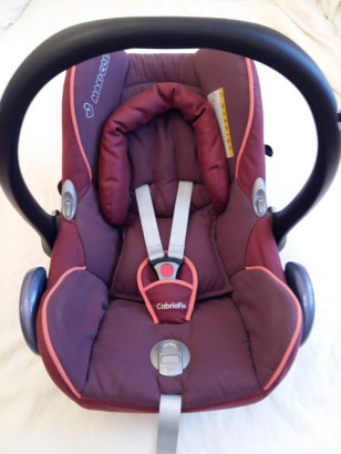 Автокресло maxi-cosi cabriofix красное