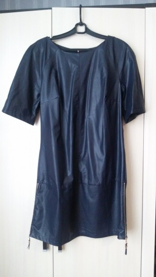 Платье женское(иск.кожа)