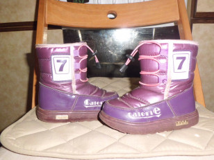 Продаю б/у зимние сапоги