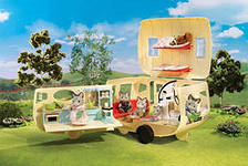 Подарок доченьке на 3 года  Sylvanian Families или Обучающая электронная игрушка Говорящая ручка ЗНАТОК?
