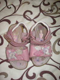 обувь на девочку