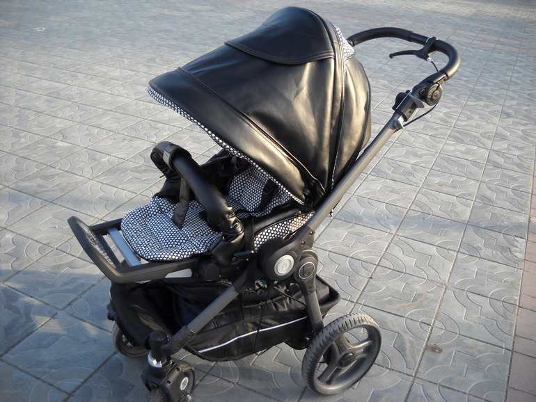 Продам коляску Teutonia BeYou (Германия) 2 в 1. Эко-Кожа. Цена 25 000 рублей. Регион, ТК.