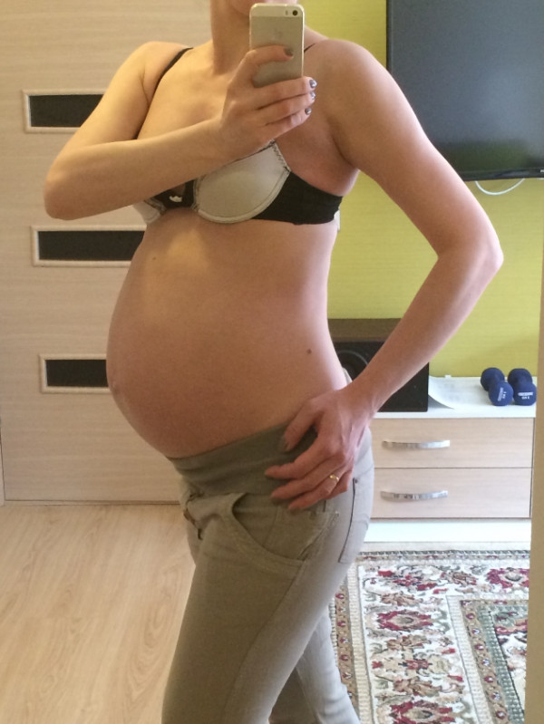 Беременность 36 недель каменеет. Живот на 36 неделе. Животик на 36 неделе беременности. Живот на 34 неделе беременности.