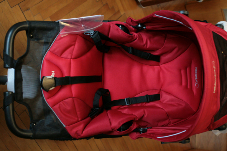 Bebe Confort High Trek (цвет intense red)