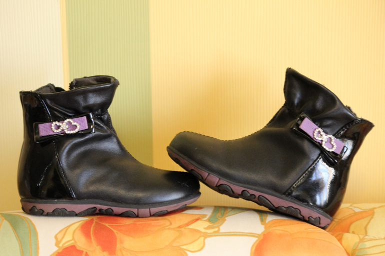 Crocs (С7), Капика (Kapika, разм.23), Minimen (разм.23), PrettyGirl (разм.23), Ridlcat (разм.23)
