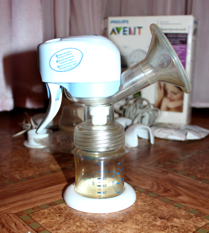 Продаю Электронный молокоотсос Philips Avent + Подарки, 2500р