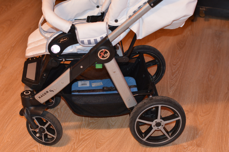 Hartan Racer GT 2013 г. НА ГАРАНТИИ белая эко-кожа 2 в 1 - люлька и прогулка
