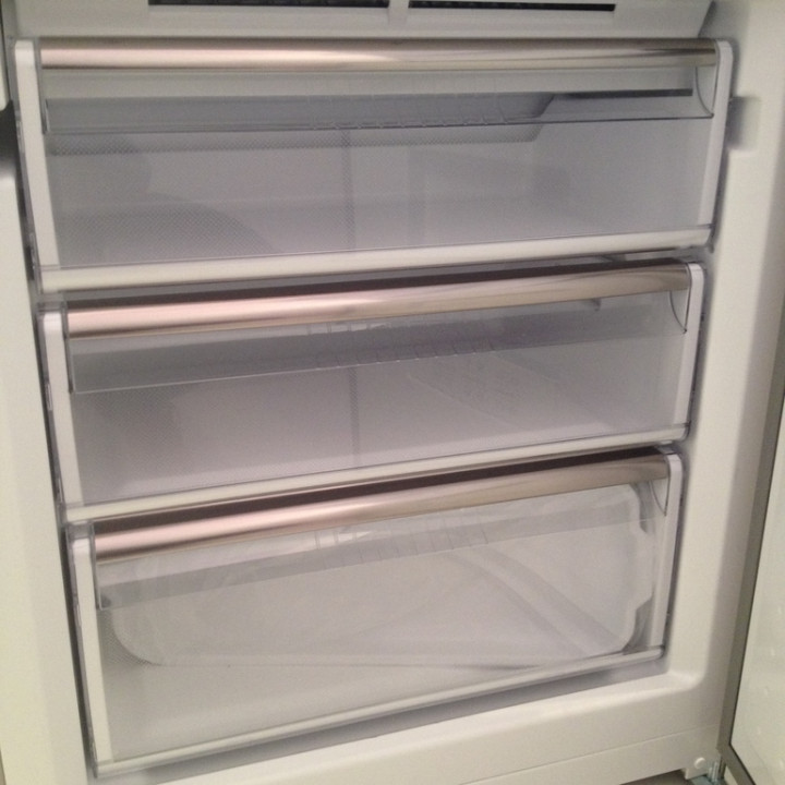 Конденсат в холодильнике на полках атлант
