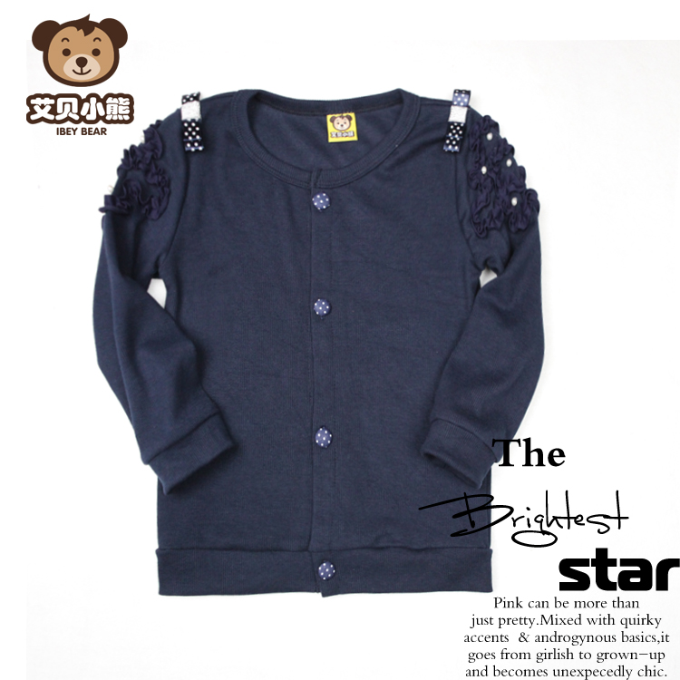 Комплекты и костюмы в наличии новые.