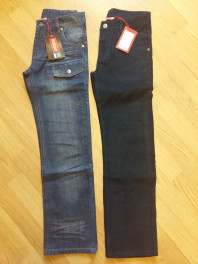 Комплект из джинс, брюк и футболки на 10 лет