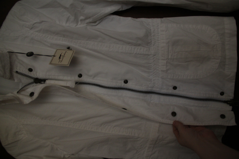 Куртки пуховые Liu Jo *** Just Cavalli *** Burbery *** DKNV ( все вещи оригинал , имеются голограммы и номера для проверки подлинности)