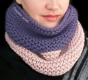 пудрово-фиолетовый снуд