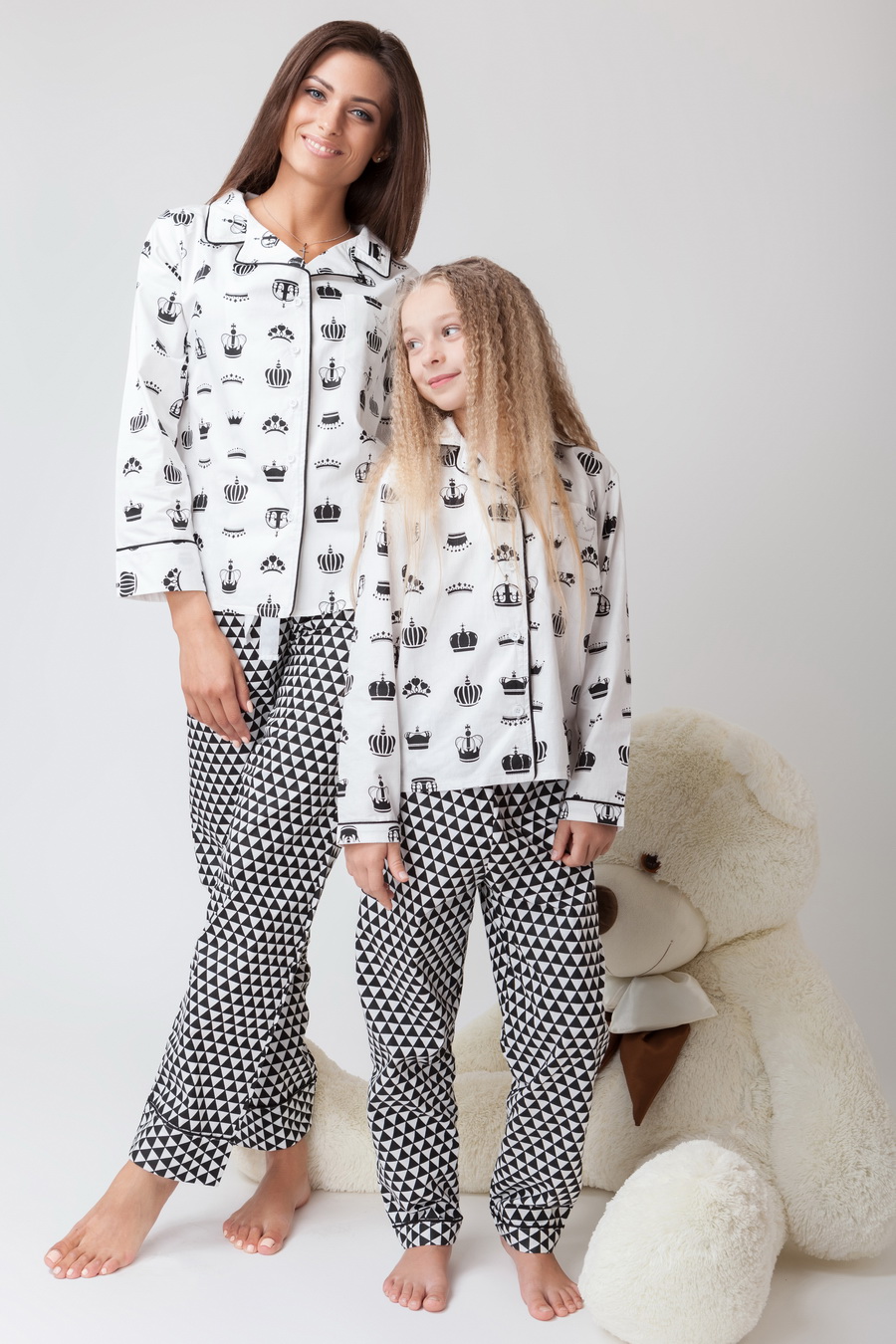 Мама с дочкой в пижамах
