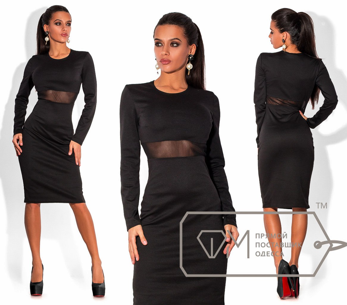 Черное платье с прозрачными вставками