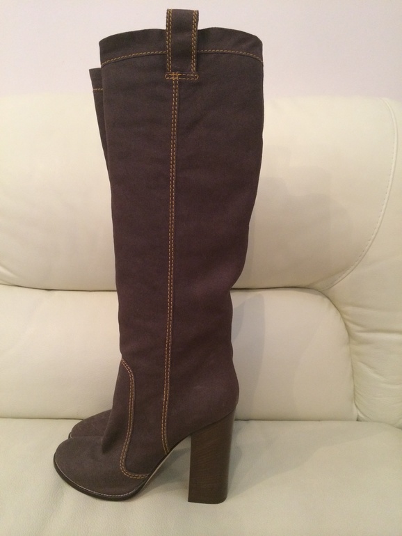 Продаю сапоги Dsquared, р.40, цена 12.000 руб