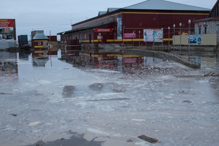 Немного честно натыренных чужих фотографий и одно видео про МЧС.