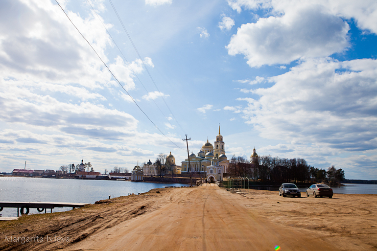 Пасха Христова в Нило-Столобенской Пустыни 2014 год