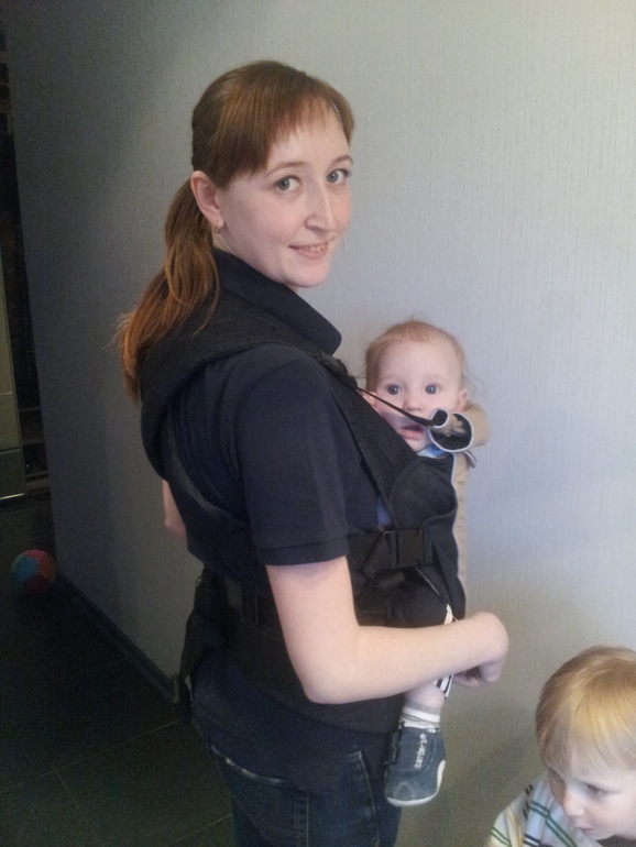Детки в слинге