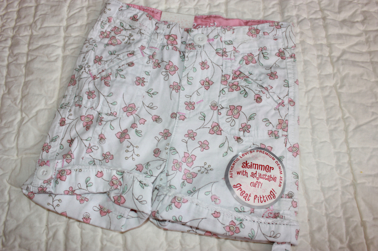 Для самых маленьких малышек с рождения до года Carters, Zara, H&M и т.д.