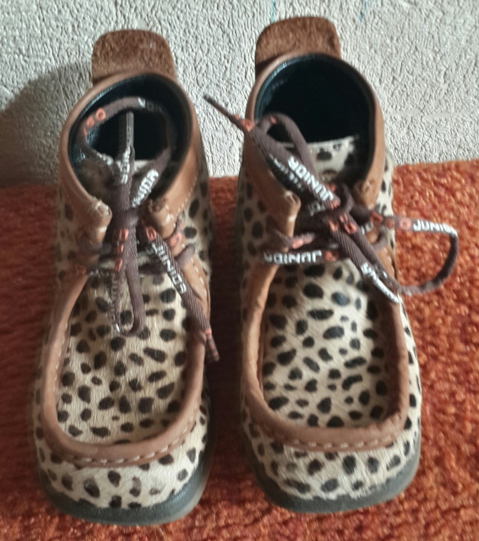 Ботинки D&G junior (весна-осень) р.24 1500руб.