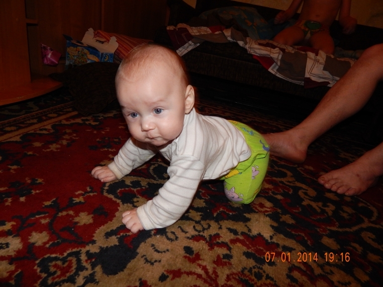 Косте 6-месяцев, на ИВ с 3 недель. Ещё раз про миф! Не правда, что ребёнок развивается хуже!