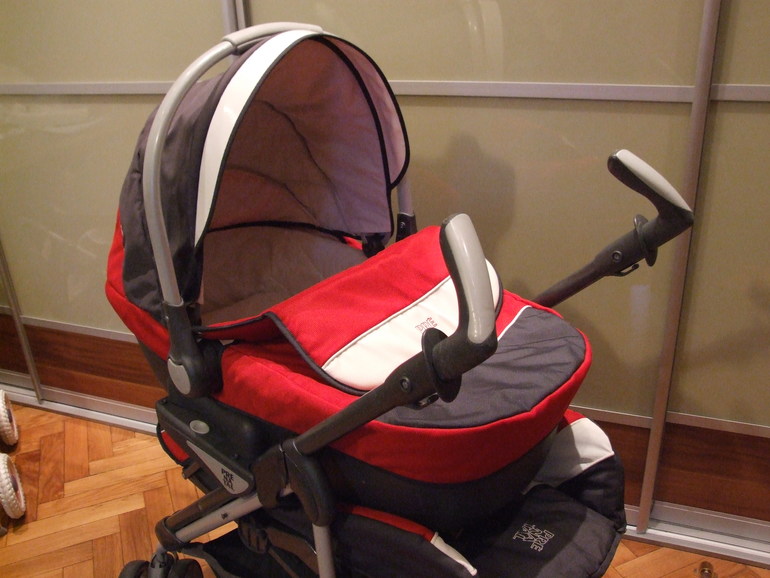 продам коляску Prenatal 3 в 1