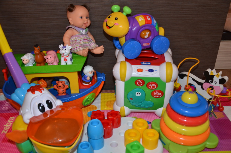 Дочкины игрушки