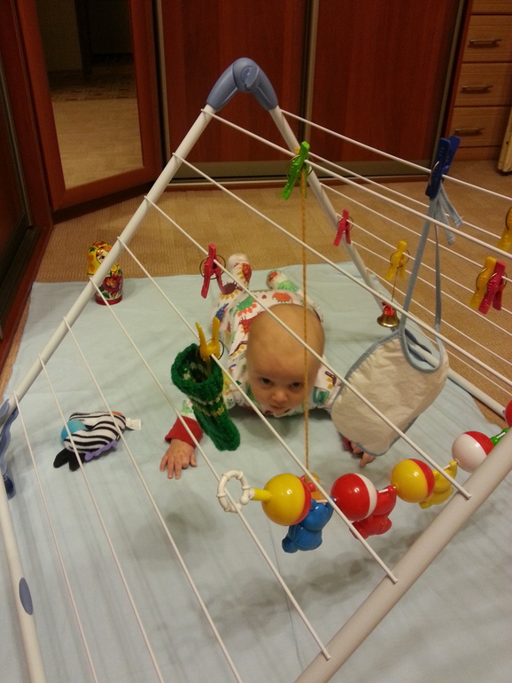 А вот и наш развивающий коврик