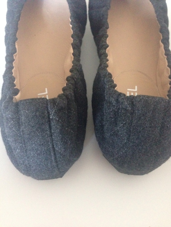 Chanel!!! Балетки оригинал новые на 37-37,5раз. Покупала за 29 тыс продам за 9 тым