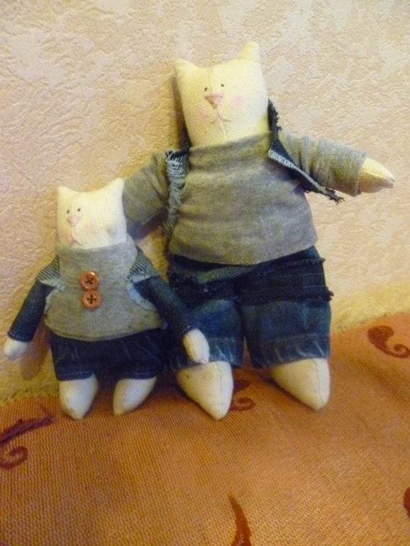 Куколка и котэ:)