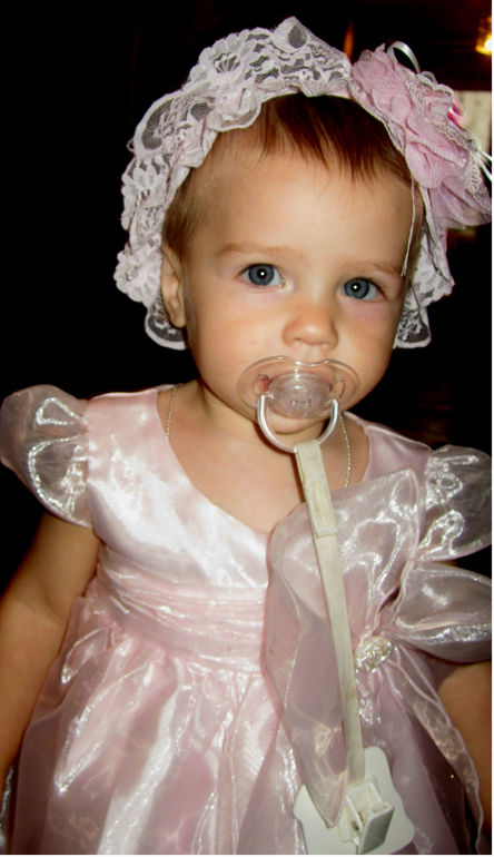 моя девочка уже совсем большая!!!