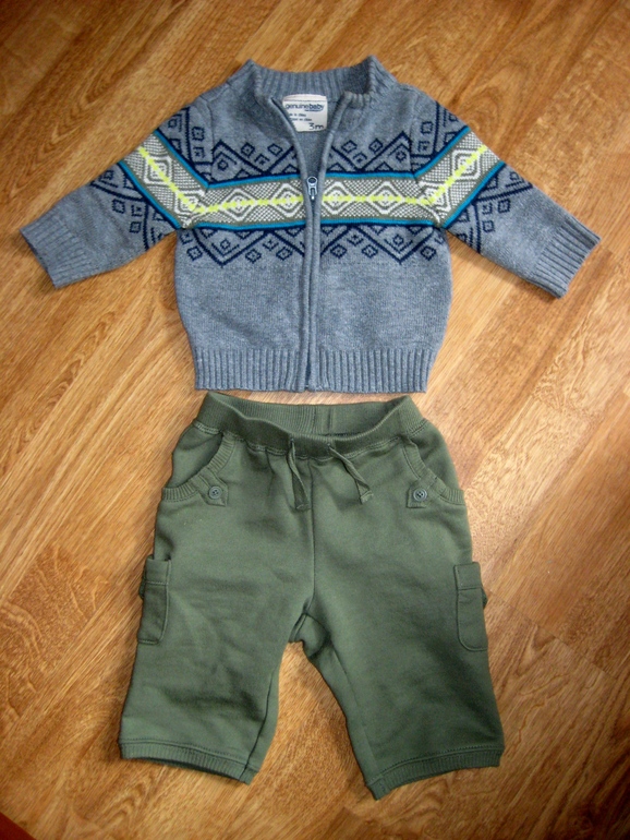 Продам слипы Carters и много другой одежды для малыша от 0 до 4 мес.