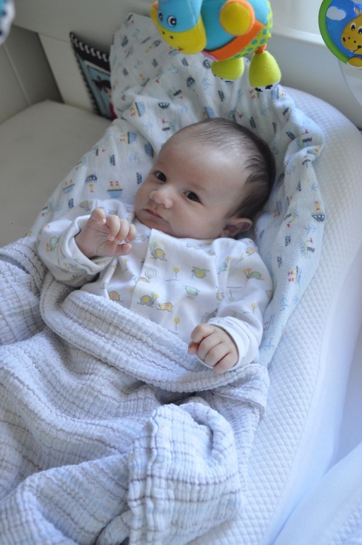 Нам (почти) 2,5 месяца! Ура! (много, очень много, фото)