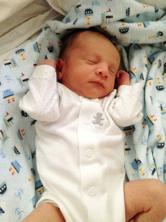 Нам (почти) 2,5 месяца! Ура! (много, очень много, фото)