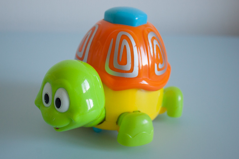 Наши игрушки в 1 год и 4 месяца