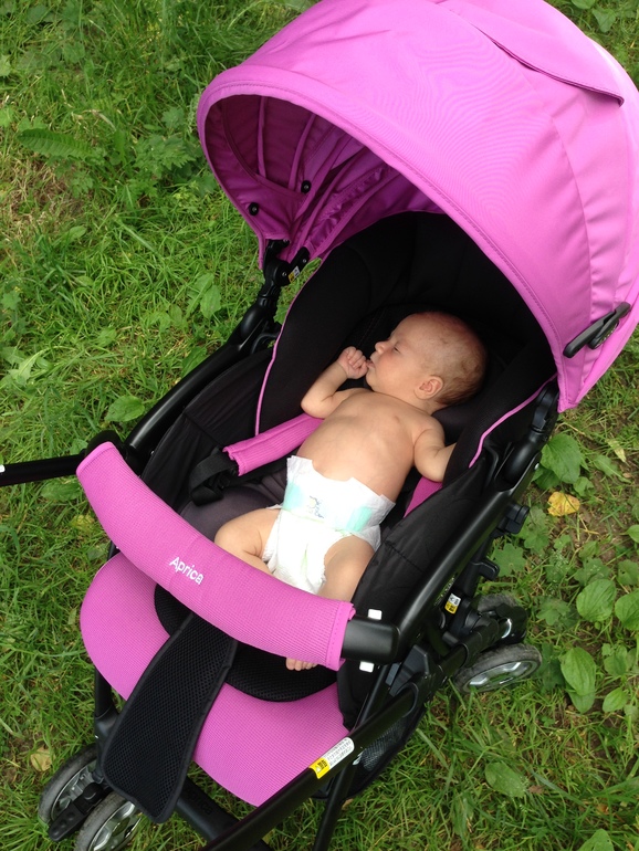 Наш первый юбилейчик!!!!!! Вареньке 1 месяц !!!!!!!!!!!!!!!!!!!!!!!!!!