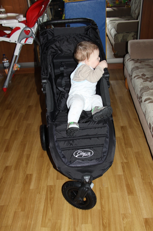 Идеальная коляска найдена! Baby Jogger City Mini GT полностью чёрная