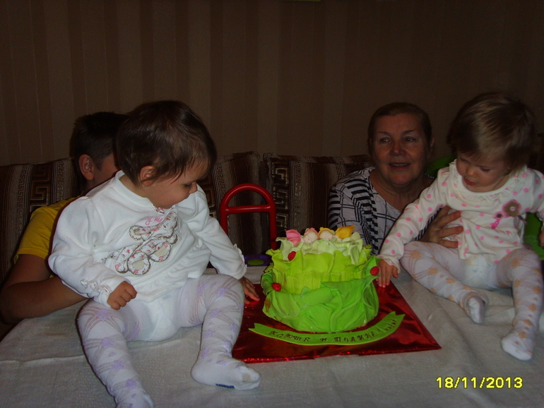 Вот и стукнул нам годик