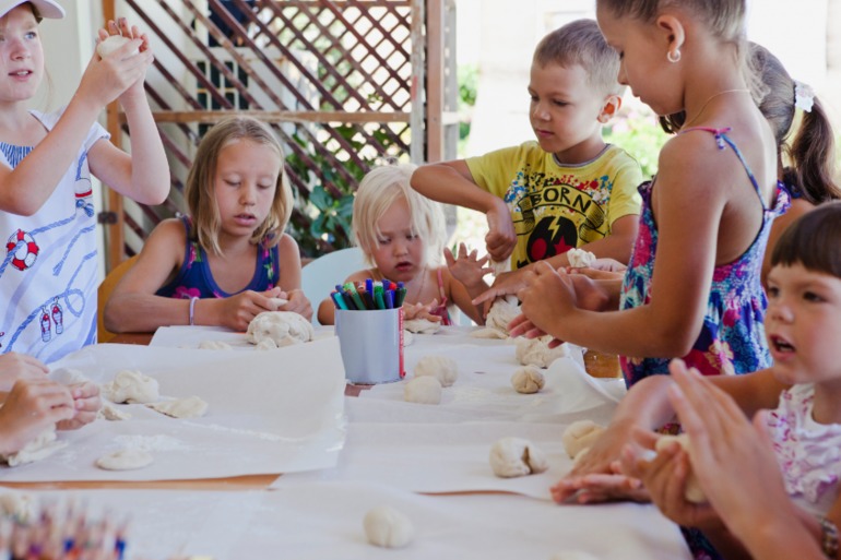 Детский клуб, или межнациональный опыт общения