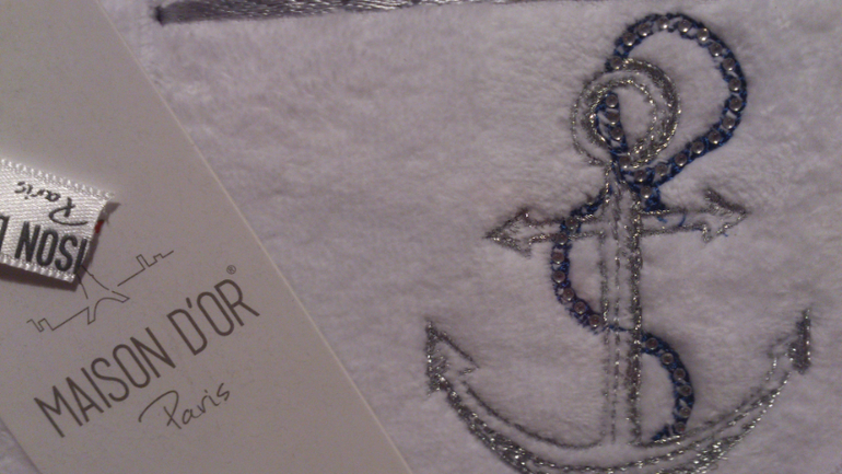 Шикарные наборы полотенец M*a*i*s*o*nD*or в подарочных коробках от 300 р!