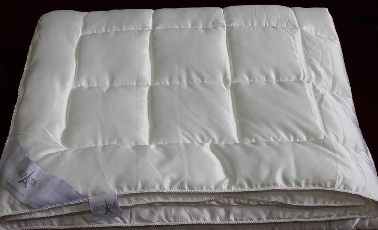 УМНЫЕ ПОДУШКИ И ОДЕЯЛА *M*a*i*s*o*n D*o*r * с 3D эффектом