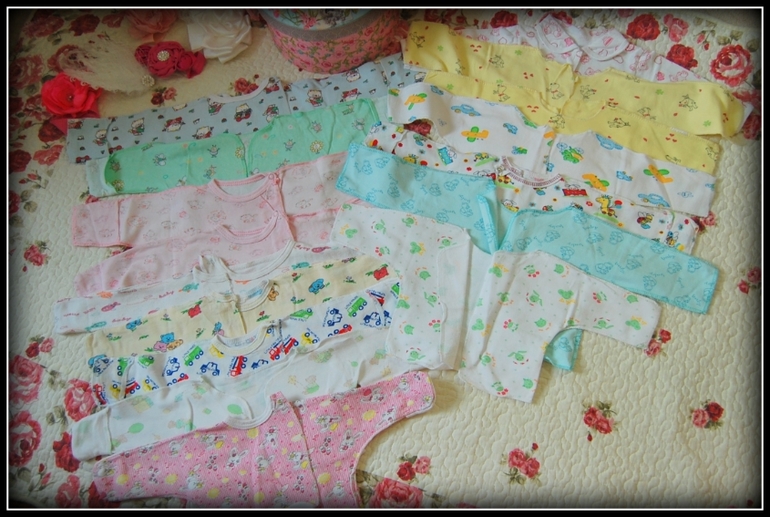 Одежда для девочки от 0 до 6 мес .Цены от 100 рублей)))